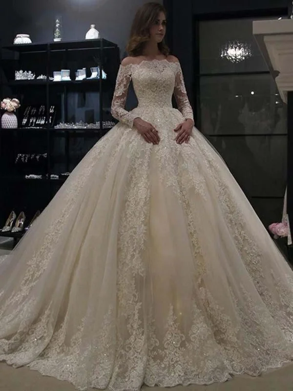 Gorgeous Long Sleeves Lace Ball Gown Wedding Dresses Romantic Satin Dress