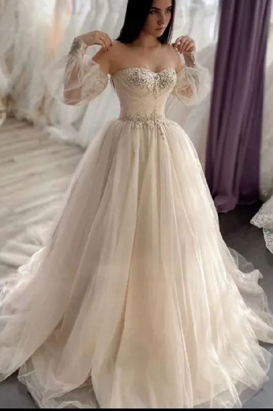 Long Sleeve Sweetheart Backless Wedding Dress With Appliques Lace A-Line Wedding Dress Long