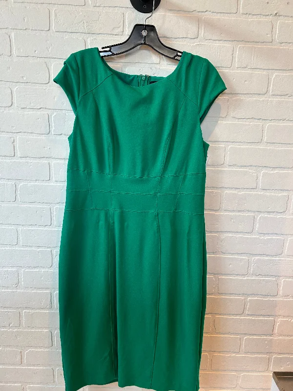 Dress Work By White House Black Market In Green, Size: L Monochrome unclassified dresses