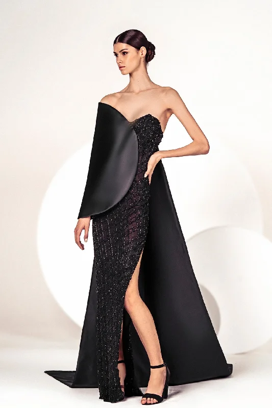 Fully beaded gown with asymmetric cape Graduation unclassified dresses