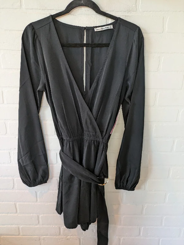 Romper By Abercrombie And Fitch In Black, Size: S Dark color unclassified dresses