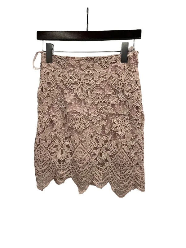 Skirt Mini & Short By She + Sky  Size: S Printed Mini Skirt