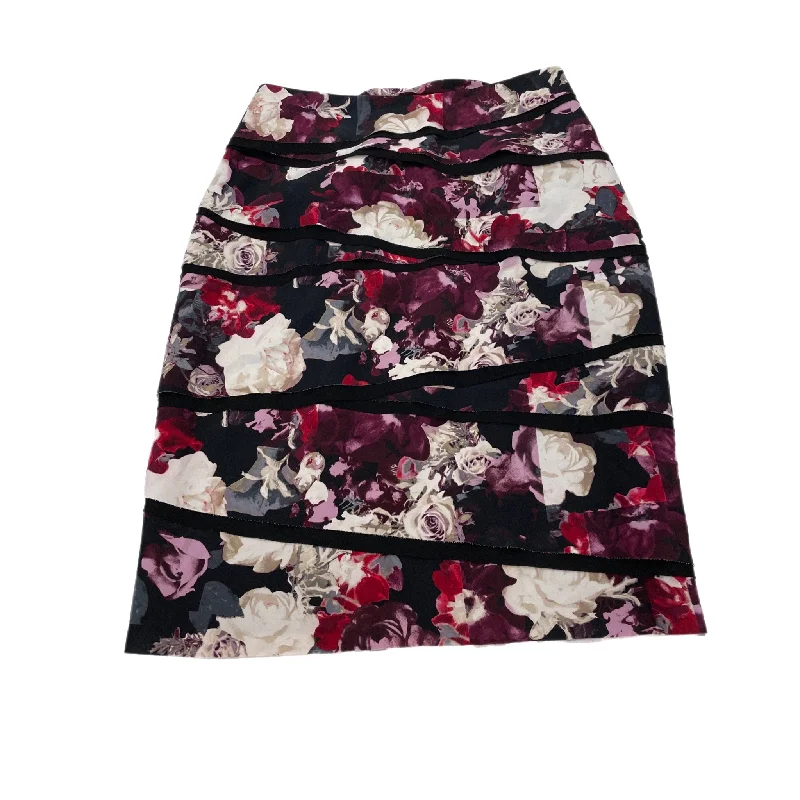 Skirt Mini & Short By White House Black Market  Size: 0 Mini Skirt Trend